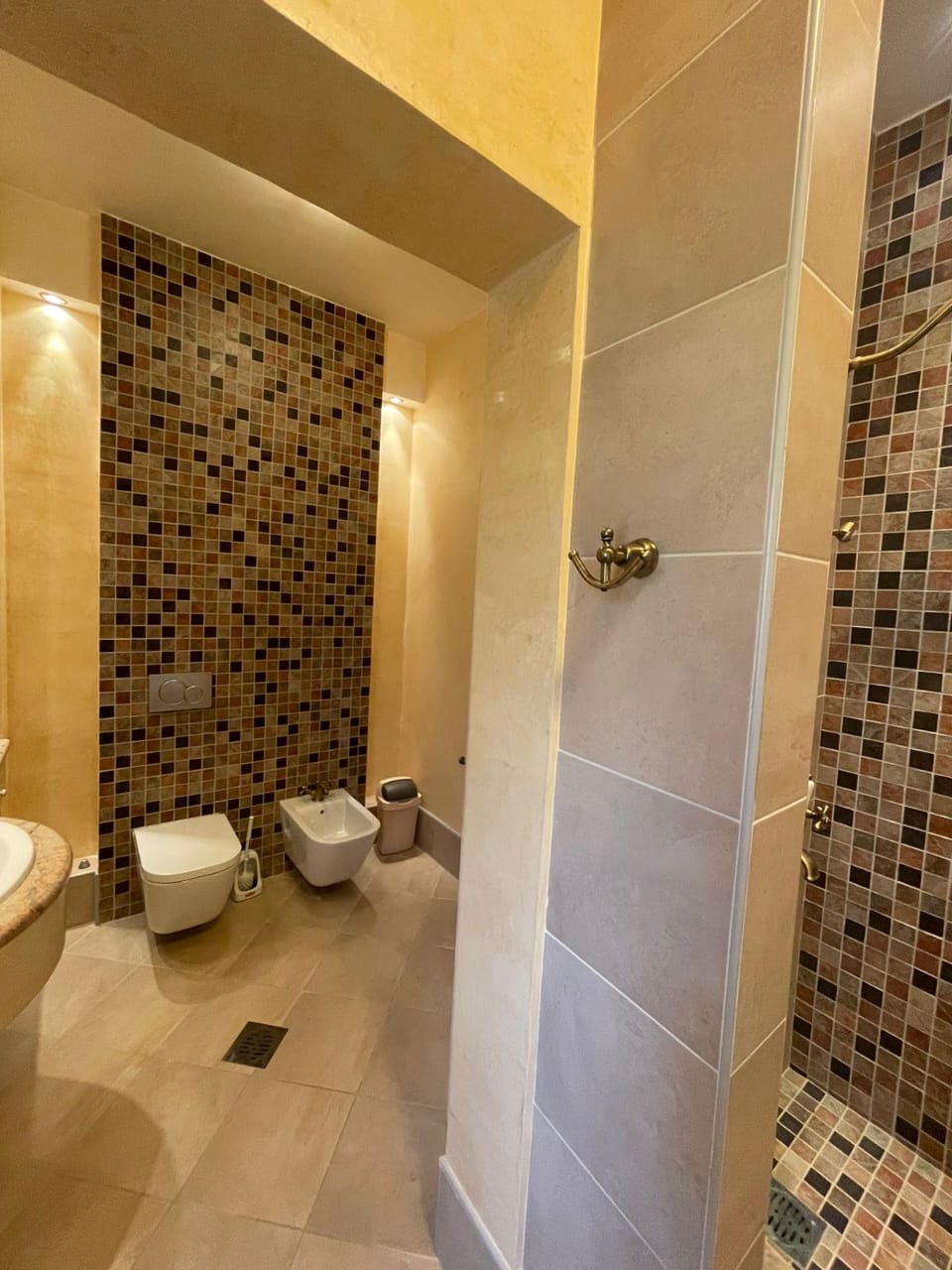 Image of House - 3 Bedrooms - 2 Bathrooms for Sale in Kotor-Lastva-Montenegro, Image 9